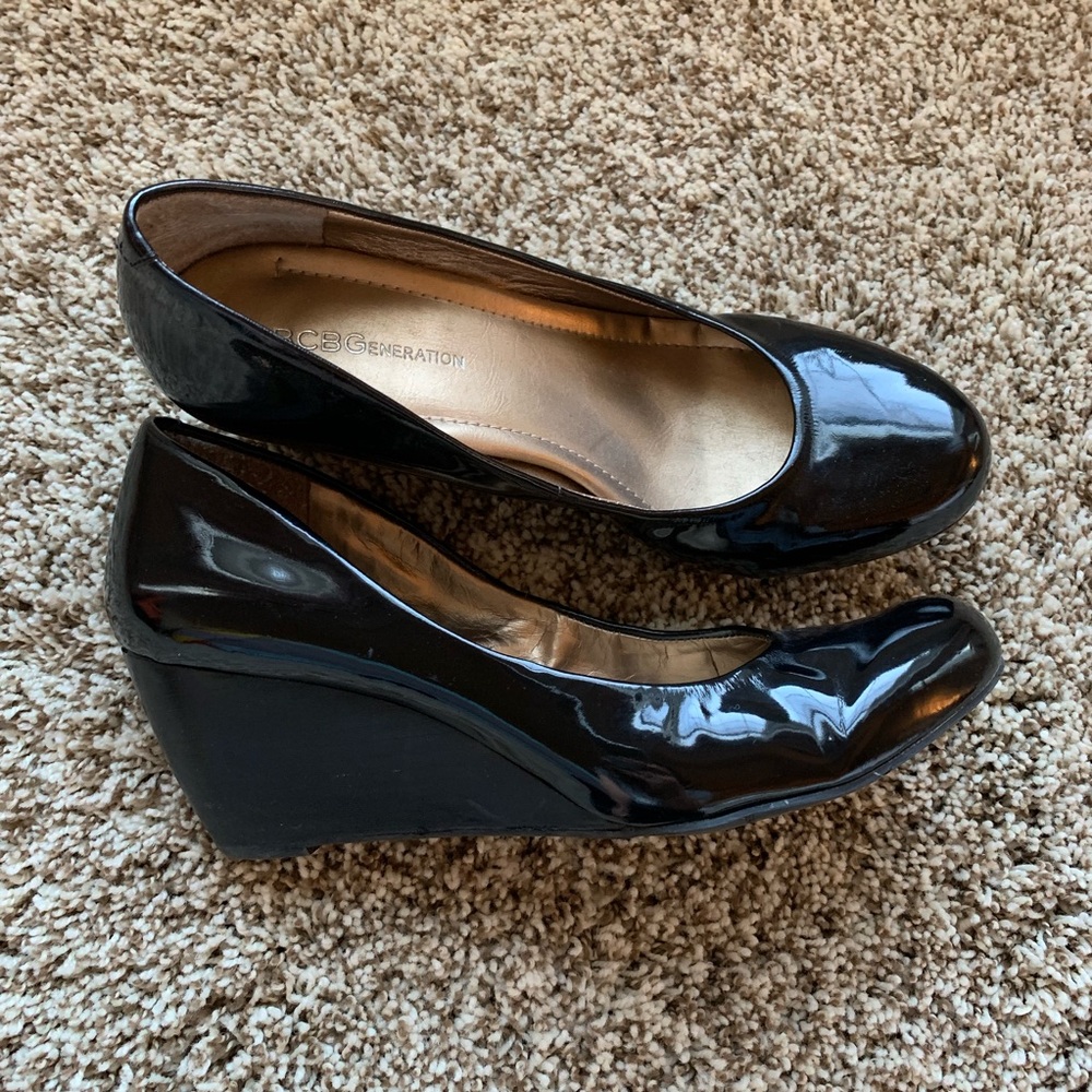 BCBG Black patent wedges